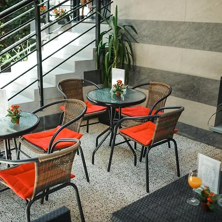 Hotel Tiptop Center 3*