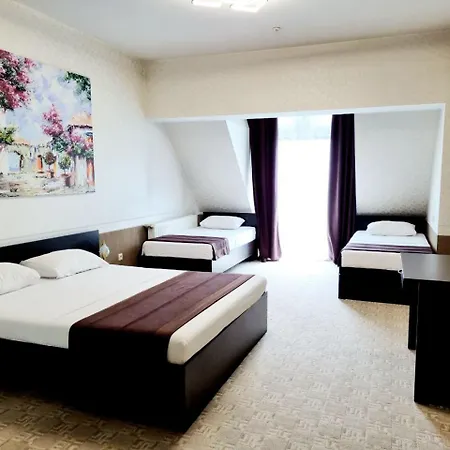Tiptop Center Hotel